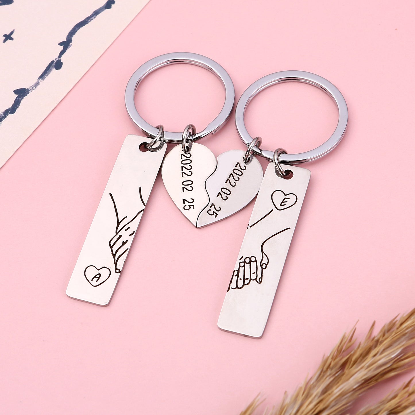 Personalisierter Herz-Schlüsselanhänger - Mit Datum & Initialen