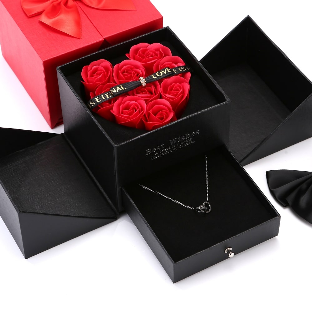 Ewige Rosenbox zum Aufklappen - Gravierte Halskette & echte Rosen
