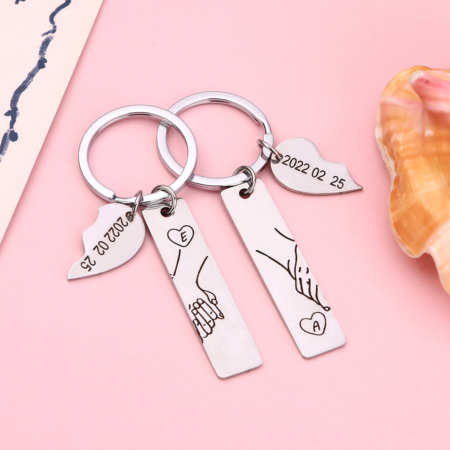 Personalisierter Herz-Schlüsselanhänger - Mit Datum & Initialen