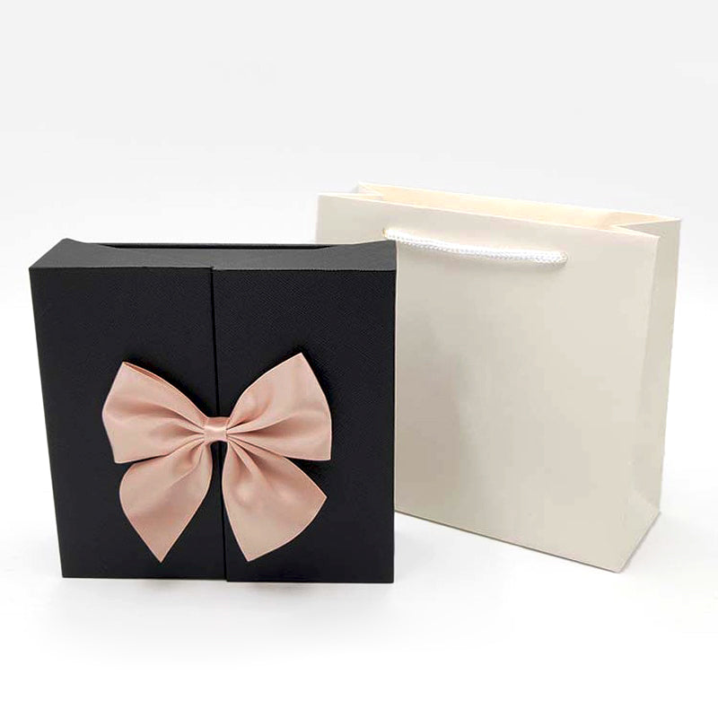 Aufklappbare Rosenbox - Weißgold Ausführung Herz Halskette - An meinen Schatz