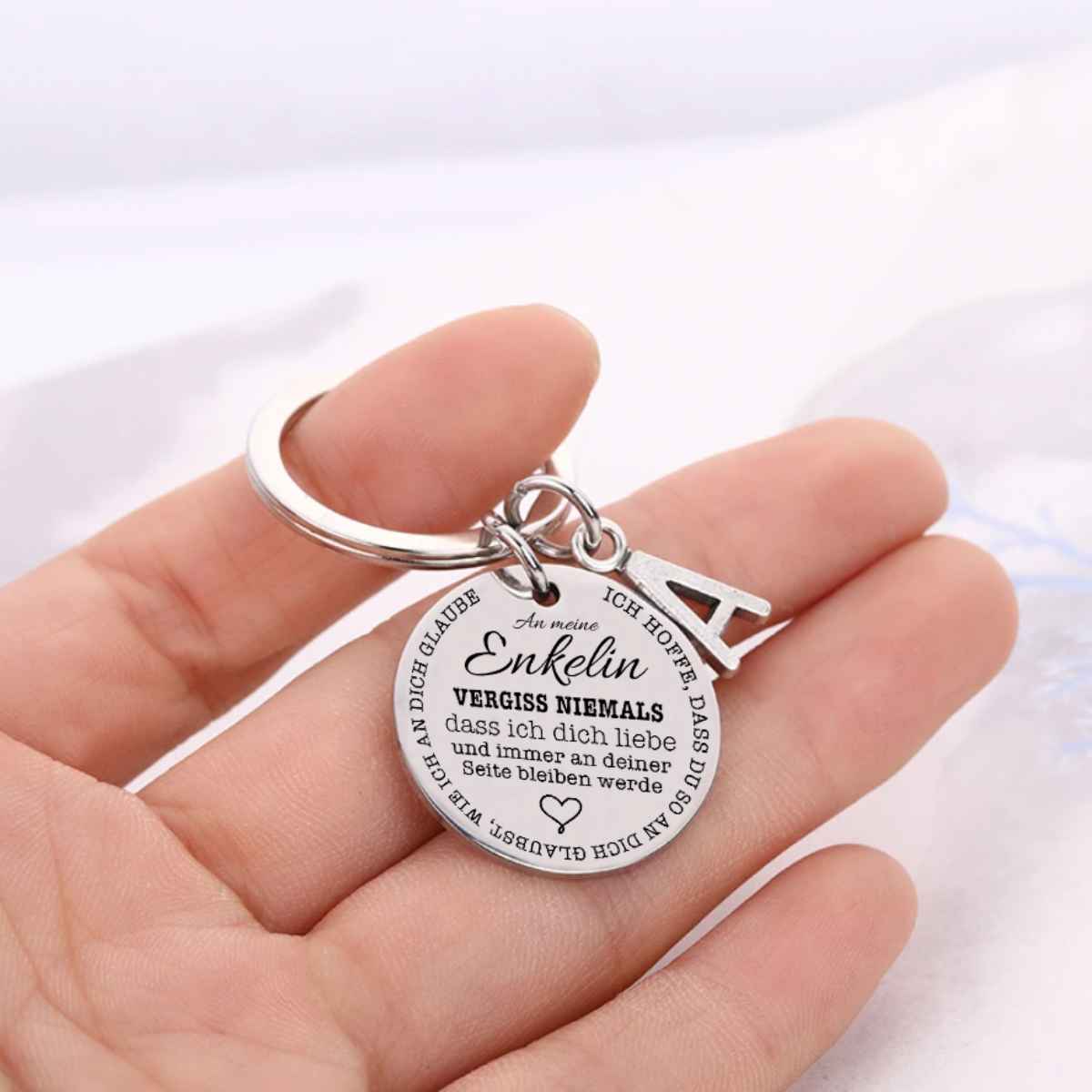 An meine Enkelin - Schlüsselanhänger mit Initial