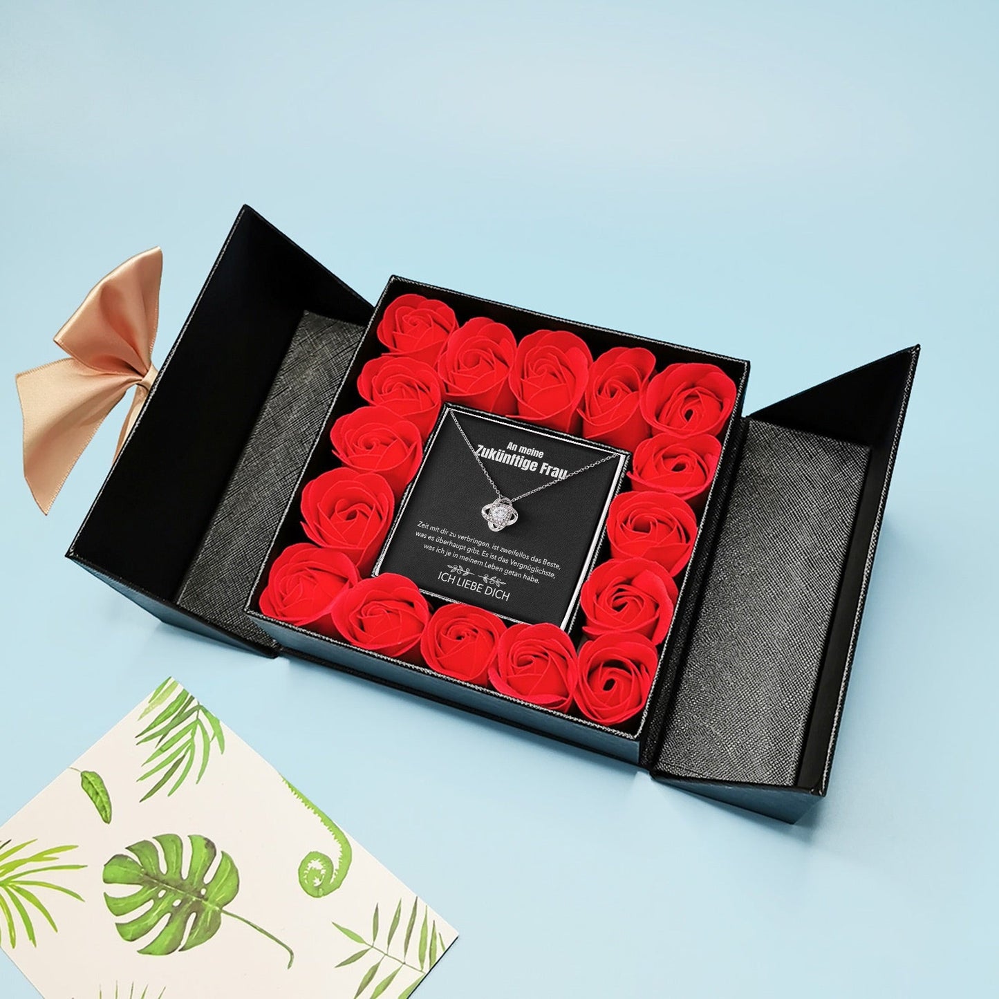 Aufklappbare Rosenbox mit 14k Weißgold Ausführung Halskette - An meine zukünftige Frau